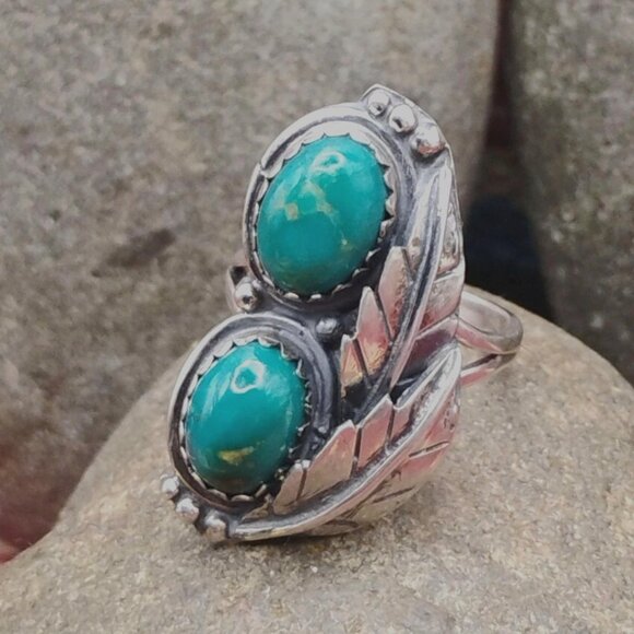 Southwest Green Turquoise in Sterling Silver Feather Leaf Design Ring Size 6.5 - Picture 1 of 6